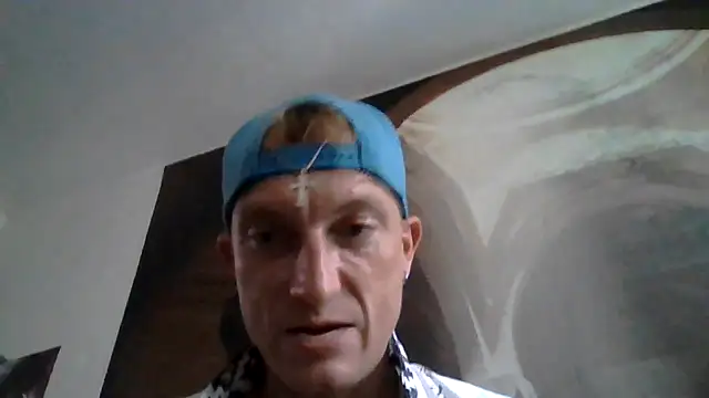MaxPovelXL online show from August 4, 2026, 8:52 am