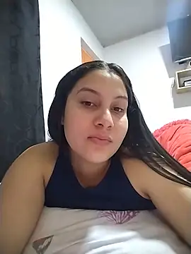 esmeralda jadees online show from May 24, 2026, 2:17 pm