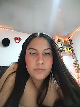 esmeralda jadees online show from May 16, 2026, 2:10 am