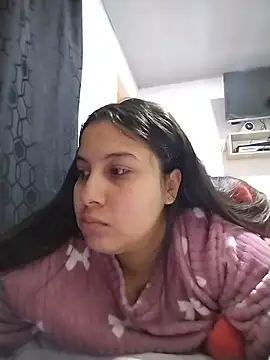 esmeralda jadees online show from May 22, 2026, 1:20 pm