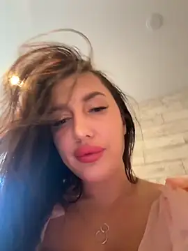 Snapshot of AleksandraRich chatting on October 18, 2025, 7:10 am AleksandraRich online show from October 18, 2025, 7:10 am