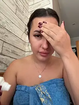AleksandraRich online show from May 25, 2026, 1:16 am