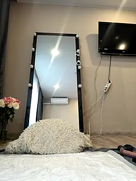 AleksandraRich online show from September 19, 2025, 10:30 am