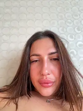 AleksandraRich online show from June 4, 2026, 1:10 am