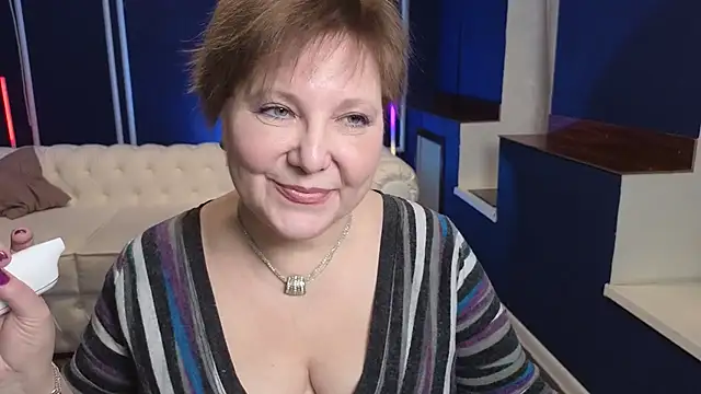 Snapshot of Kira_Kenet chatting on March 10, 2025, 5:39 pm Kira Kenet online show from March 10, 2025, 5:39 pm