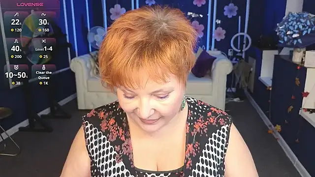 Snapshot of Kira_Kenet chatting on November 7, 2025, 7:35 am Kira Kenet online show from November 7, 2025, 7:35 am