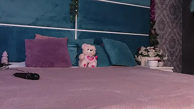 Snapshot of SunnyGlow chatting on October 9, 2025, 4:46 am SunnyGlow online show from October 9, 2025, 4:46 am