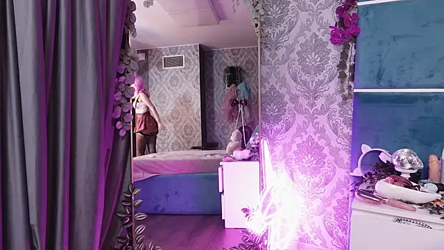 Snapshot of SunnyGlow chatting on October 16, 2025, 4:21 am SunnyGlow online show from October 16, 2025, 4:21 am