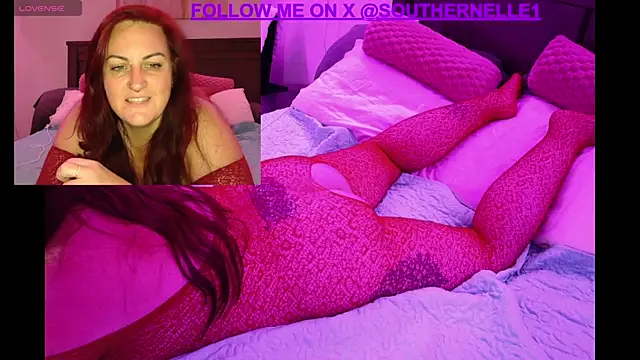 Snapshot of SouthernElle1 chatting on October 3, 2025, 12:25 am SouthernElle1 online show from October 3, 2025, 12:25 am