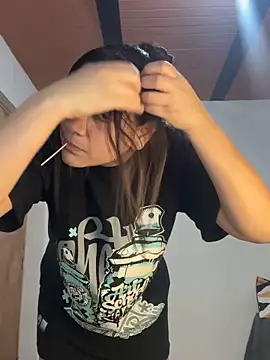 Snapshot of roldanmary chatting on October 12, 2025, 4:14 am roldanmary online show from October 12, 2025, 4:14 am