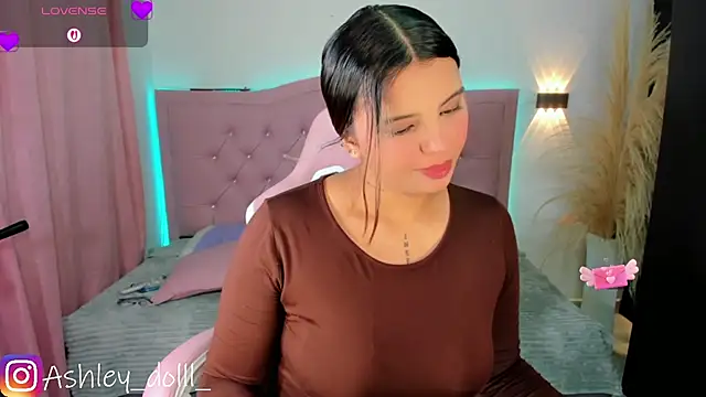 Ashley dolll online show from April 11, 2026, 10:02 pm