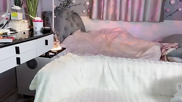 MI KA22 online show from December 20, 2025, 3:59 pm