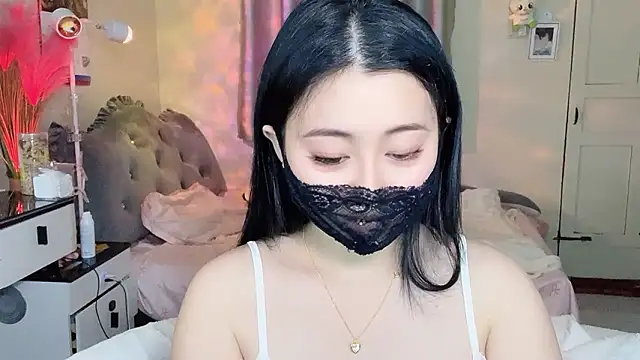 Snapshot of MI_KA22 chatting on February 16, 2026, 7:07 am MI KA22 online show from February 16, 2026, 7:07 am