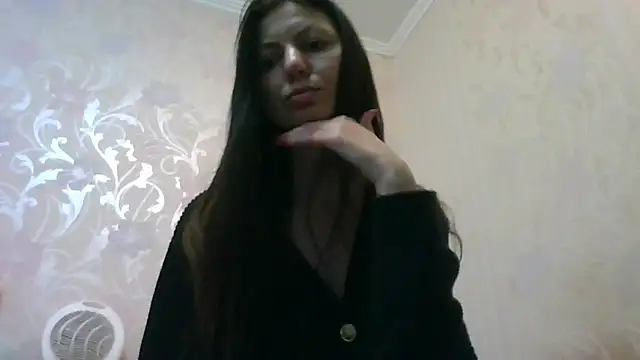 AliseWats online show from October 25, 2025, 4:07 pm