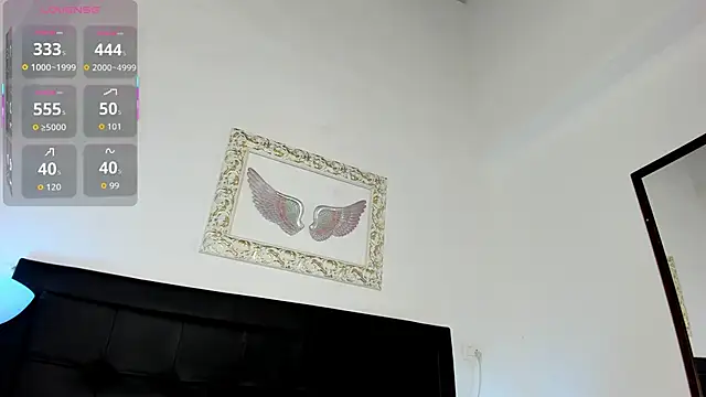 Snapshot of Lola_Blondie chatting on September 30, 2025, 12:11 pm Lola Blondie online show from September 30, 2025, 12:11 pm