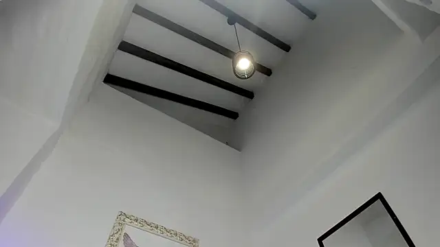 Snapshot of Lola_Blondie chatting on October 22, 2025, 12:15 pm Lola Blondie online show from October 22, 2025, 12:15 pm