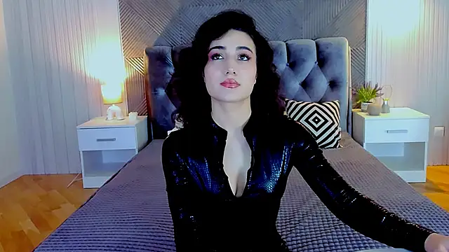 Maya Rogerss online show from December 5, 2025, 2:26 pm