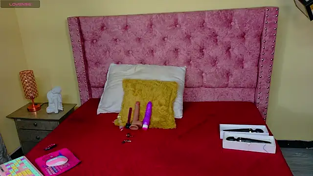Snapshot of sweet__thang chatting on June 14, 2026, 6:36 am sweet thang online show from June 14, 2026, 6:36 am