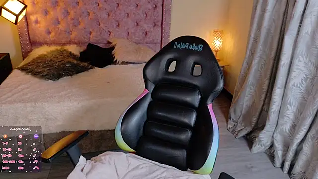 Snapshot of sweet__thang chatting on September 23, 2025, 4:30 am sweet  thang online show from September 23, 2025, 4:30 am