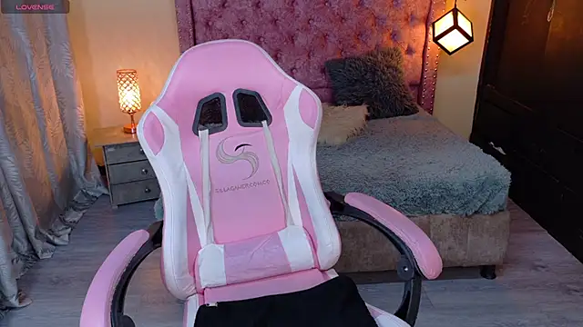 Snapshot of sweet__thang chatting on October 23, 2025, 4:44 am sweet  thang online show from October 23, 2025, 4:44 am