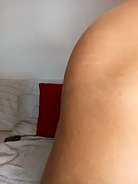 Snapshot of MAIRA__90 chatting on October 6, 2025, 8:48 am MAIRA  90 online show from October 6, 2025, 8:48 am