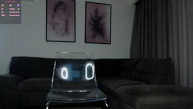 reinakylie online show from October 5, 2025, 1:35 pm