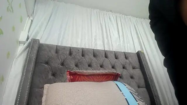 Snapshot of ANA-BULLOCK- chatting on September 20, 2025, 12:21 pm ANA-BULLOCK- online show from September 20, 2025, 12:21 pm