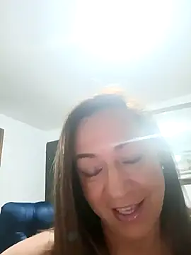 Snapshot of weet_Evans___ chatting on September 18, 2025, 11:19 pm weet Evans    online show from September 18, 2025, 11:19 pm