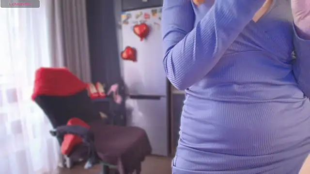 emlana online show from April 1, 2026, 11:33 am