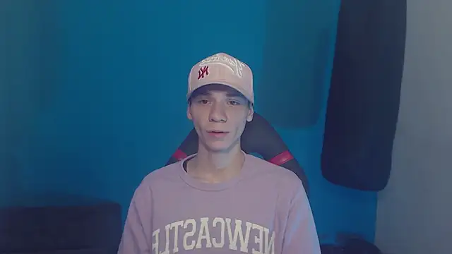 Snapshot of Burperking420_ chatting on March 17, 2025, 6:21 pm Burperking420 online show from March 17, 2025, 6:21 pm