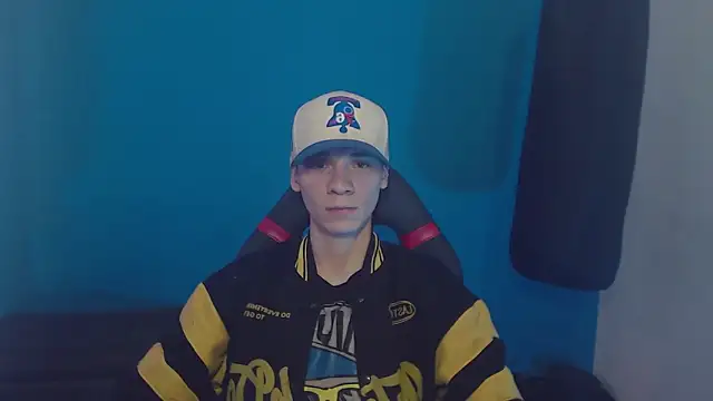 Snapshot of Burperking420_ chatting on March 18, 2025, 9:21 pm Burperking420 online show from March 18, 2025, 9:21 pm