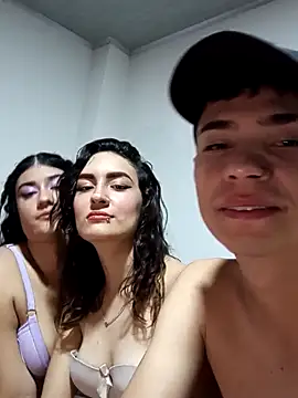 Snapshot of petitejulis chatting on September 21, 2025, 1:33 am petitejulis online show from September 21, 2025, 1:33 am