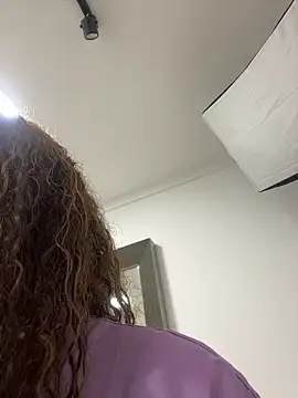 AlesiaCooper online show from December 5, 2025, 9:34 pm