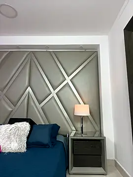 AlesiaCooper online show from November 26, 2025, 8:09 pm