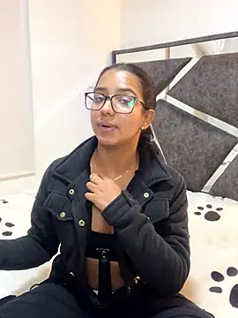 Snapshot of sofi_grisaless chatting on October 24, 2025, 11:37 pm sofi grisaless online show from October 24, 2025, 11:37 pm