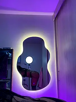 Snapshot of sofi_grisaless chatting on November 3, 2025, 11:30 pm sofi grisaless online show from November 3, 2025, 11:30 pm