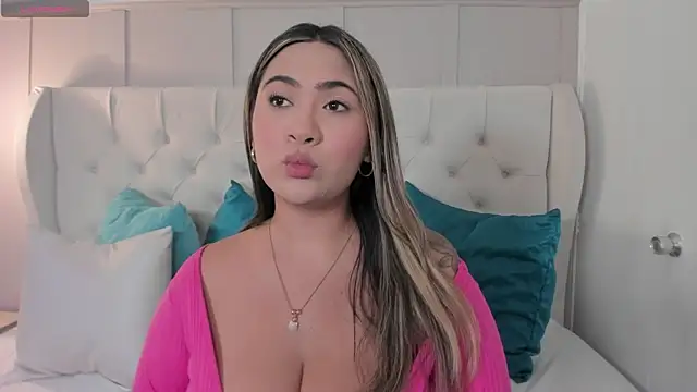 Snapshot of megan_jonesss chatting on October 2, 2025, 4:54 pm megan jonesss online show from October 2, 2025, 4:54 pm