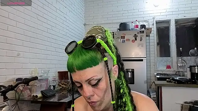 Snapshot of freyaa_sorcerees chatting on October 10, 2025, 6:36 am freyaa sorcerees online show from October 10, 2025, 6:36 am