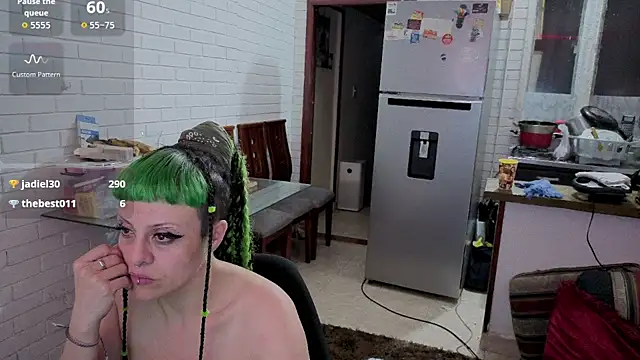 Snapshot of freyaa_sorcerees chatting on October 27, 2025, 4:13 am freyaa sorcerees online show from October 27, 2025, 4:13 am