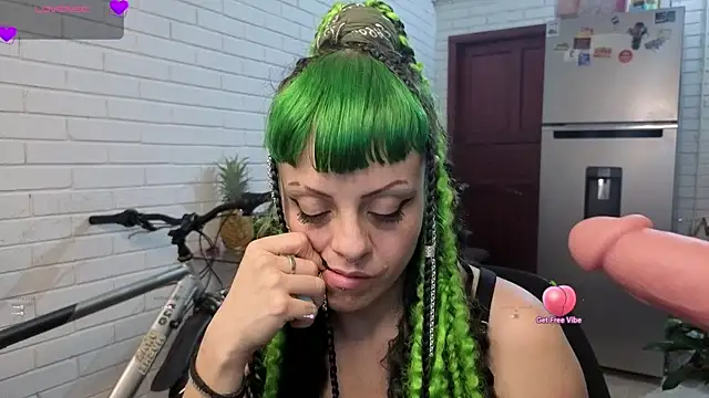 Snapshot of freyaa_sorcerees chatting on September 19, 2025, 6:28 am freyaa sorcerees online show from September 19, 2025, 6:28 am