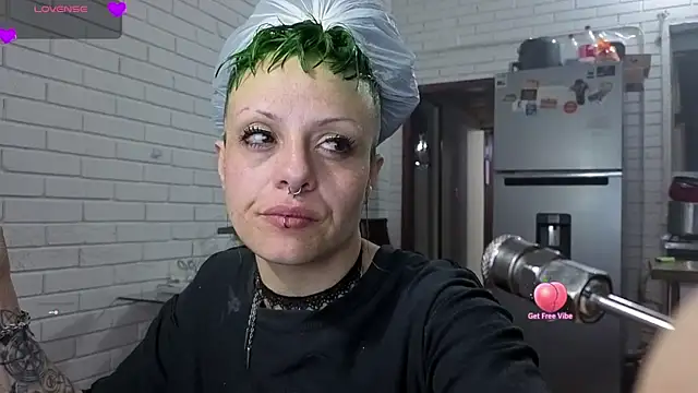 Snapshot of freyaa_sorcerees chatting on October 7, 2025, 12:22 am freyaa sorcerees online show from October 7, 2025, 12:22 am