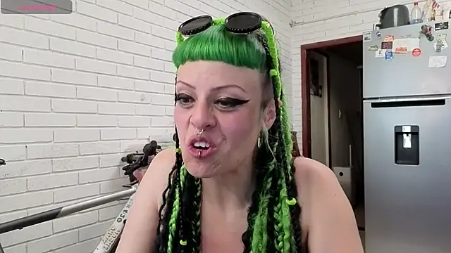 Snapshot of freyaa_sorcerees chatting on October 16, 2025, 5:54 pm freyaa sorcerees online show from October 16, 2025, 5:54 pm