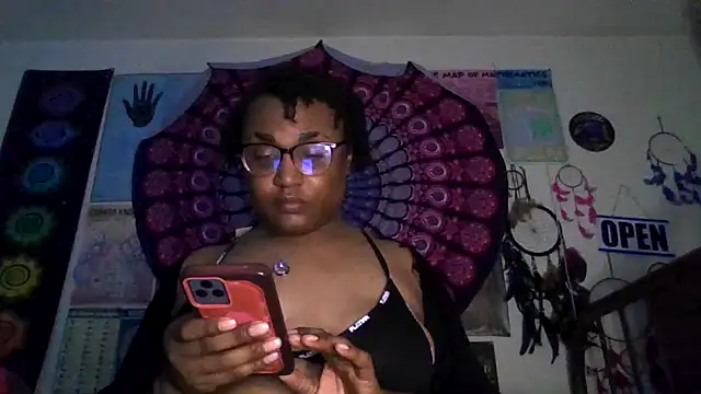 GardeniaFields online show from March 24, 2026, 9:42 am