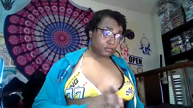 GardeniaFields online show from April 5, 2026, 11:22 pm