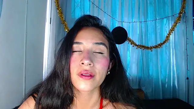violettsuncs online show from September 9, 2025, 9:13 pm