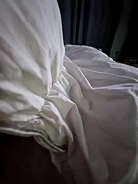 Snapshot of Smokeym123 chatting on October 3, 2025, 10:11 pm Smokeym123 online show from October 3, 2025, 10:11 pm