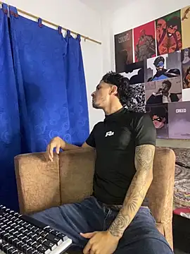 Snapshot of Zayn_kane chatting on October 21, 2025, 3:39 am Zayn kane online show from October 21, 2025, 3:39 am