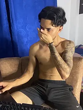 Snapshot of Zayn_kane chatting on September 23, 2025, 12:28 am Zayn kane online show from September 23, 2025, 12:28 am