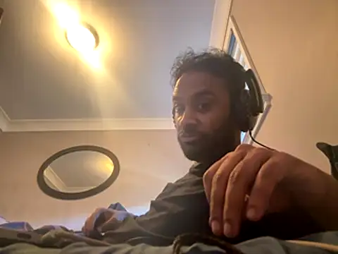 Snapshot of hami513 chatting on October 1, 2025, 1:48 pm hami513 online show from October 1, 2025, 1:48 pm