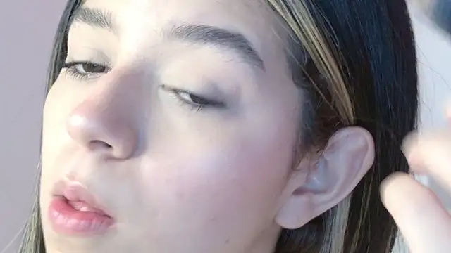 Snapshot of eva_sin18 chatting on September 23, 2025, 11:12 pm eva sin18 online show from September 23, 2025, 11:12 pm